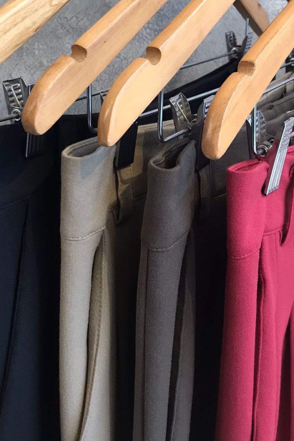 PANTALÓN TIPSA